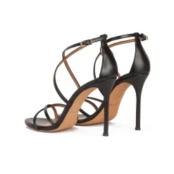 Oria Sandalias de tacón alto con tiras cruzadas en piel color negro