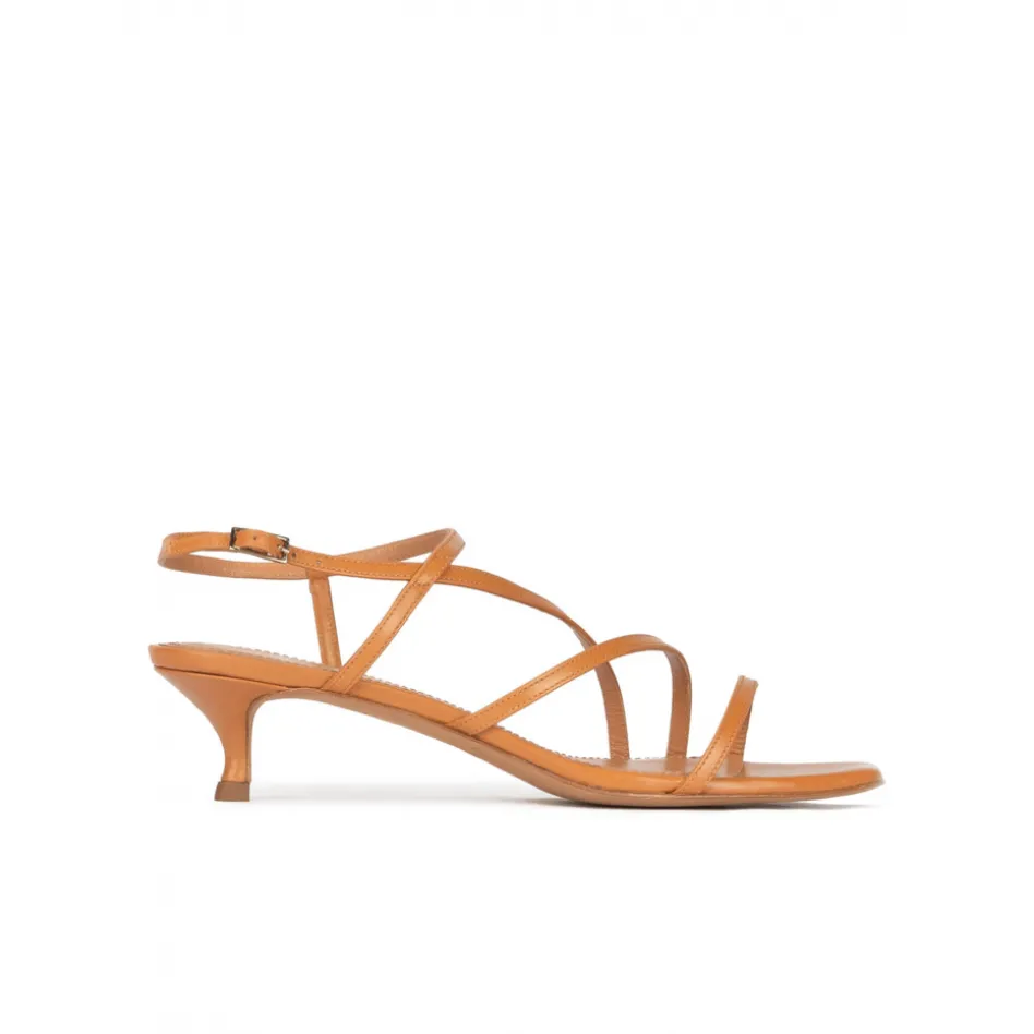 Quebec Sandalias de tiras con tacón medio en piel camel