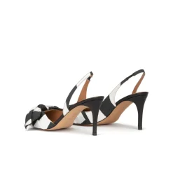 Veronique Zapatos de punta fina y tacón medio en blanco y negro con lazo